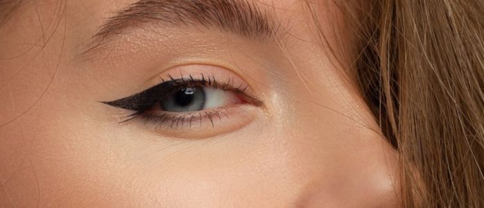 Is Eyeliner Liquid for Hand Luggage
